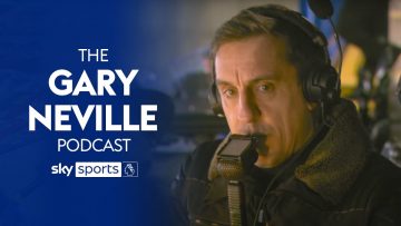 Neville on Lukakus future, referee decisions & the day he quit playing | The Gary Neville Podcast