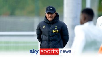 Antonio Conte returns to take charge of Tottenham training