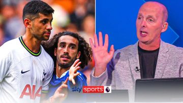 Soccer Saturday panel GRILL Mike Dean on comments about Anthony Taylor VAR controversy!
