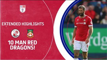 10 MAN RED DRAGONS! | Crawley Town v Wrexham extended highlights
